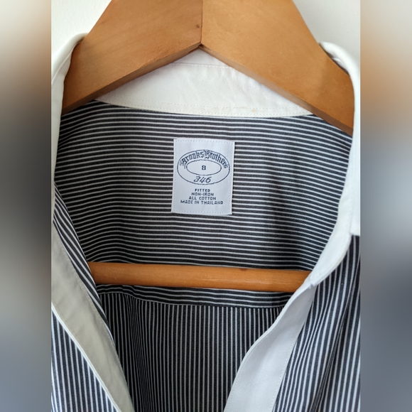 Brooks Brothers 346 Non-Iron Dress Shirt Size 8 Fitted Button Down Blouse - Picture 3 of 16